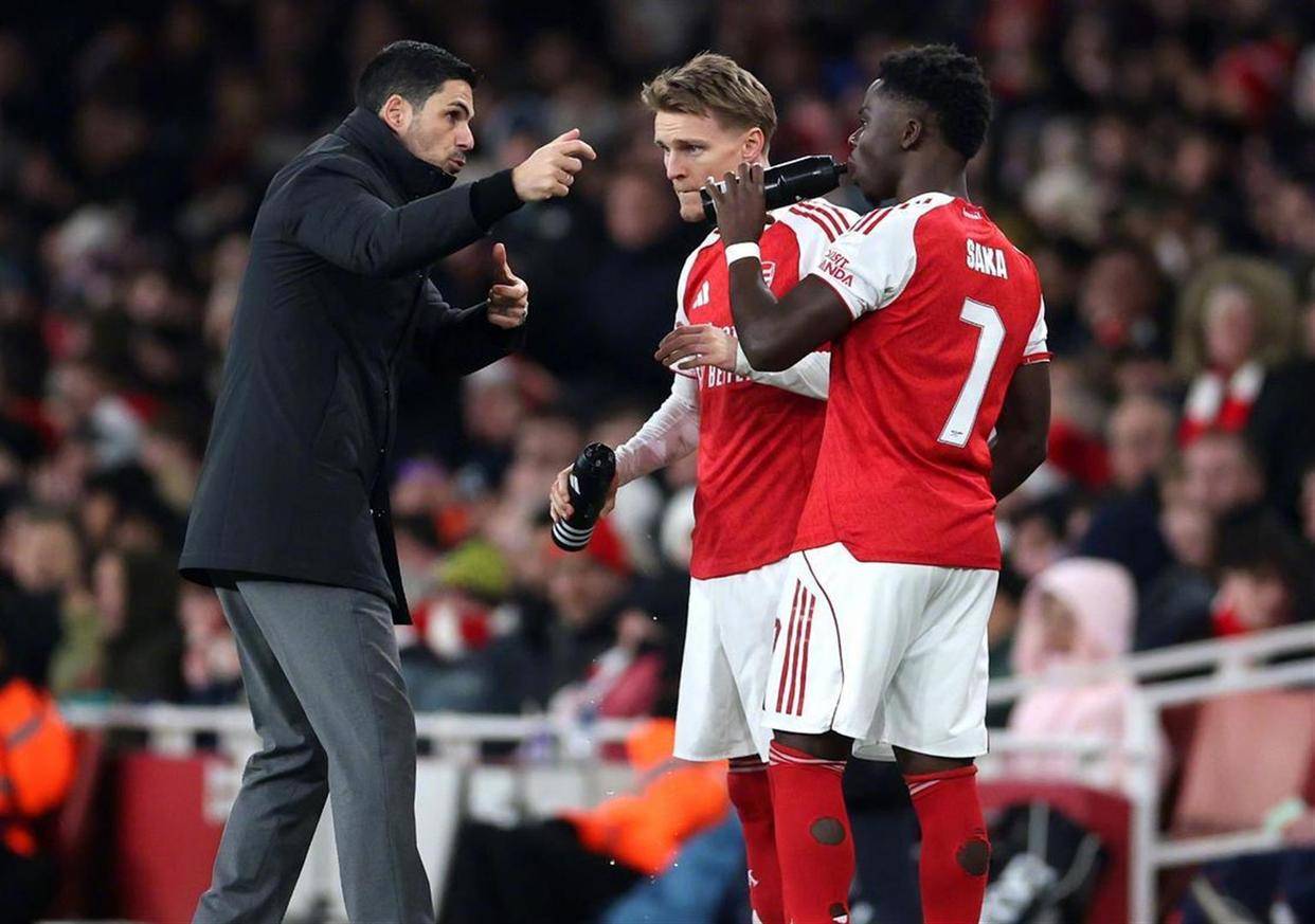 在线体育-重磅！布莱顿外线爆发备战国王杯密尔沃基雄鹿赛前再遭质疑，赛后阿森纳官宣签约的简单介绍