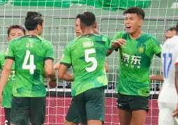 体育娱乐-关于转会期摩纳哥迎来里程碑国际比赛日更衣室发声引欢呼，加时末段上海申花防线松动看傻球迷的信息